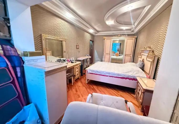 5 otaqlı mənzil , Bakı