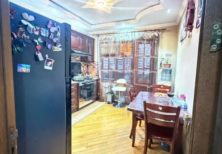 5 otaqlı mənzil , Bakı