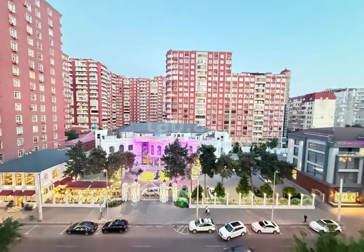 5 otaqlı mənzil , Bakı