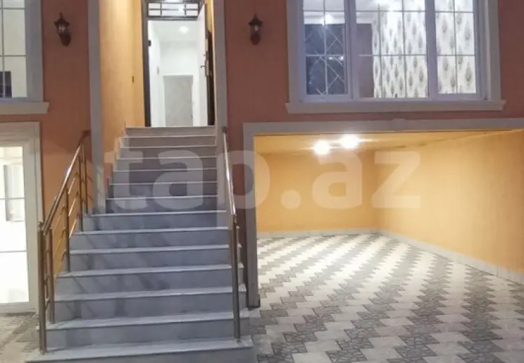 4 otaqlı mənzil , Bakı