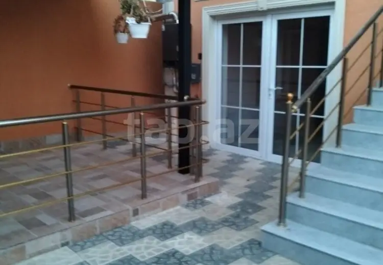 4 otaqlı mənzil , Bakı