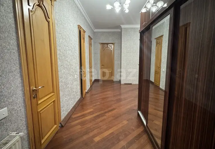 4 otaqlı mənzil , Quba
