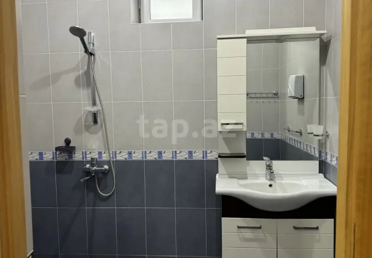 4 otaqlı mənzil , Quba