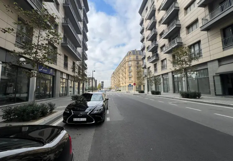 125 m² Obyekt / Ofis Satılır, Ağ şəhər, Xətai, Bakı