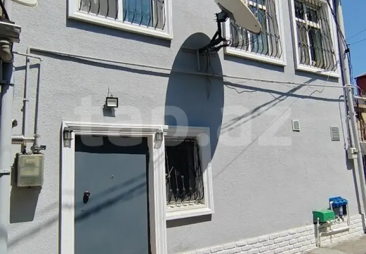 4 otaqlı mənzil , Bakı