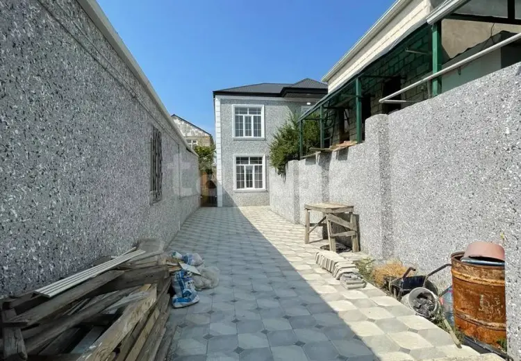 6 otaqlı mənzil , Xırdalan