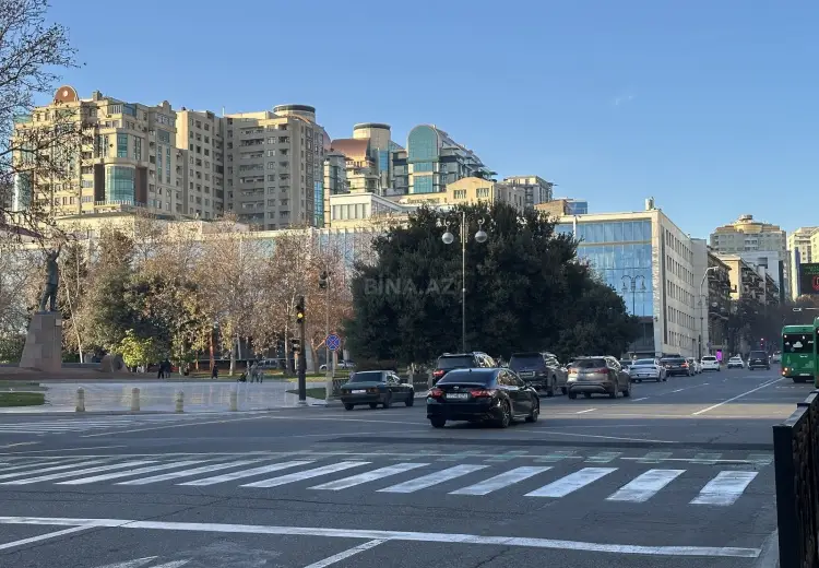 57 m² Obyekt / Ofis Kirayə (aylıq), Səbail, Bakı