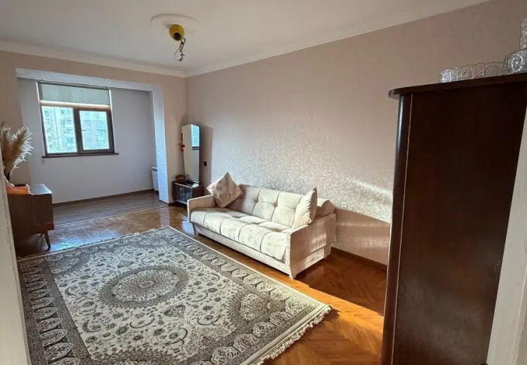 3 otaqlı mənzil Satılır, Gəncə