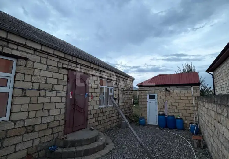 4 otaqlı mənzil , Quba