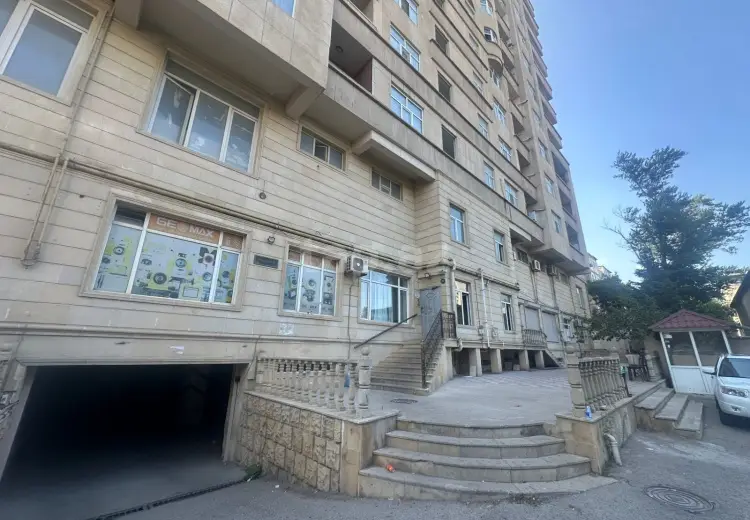3 otaqlı mənzil , Bakı