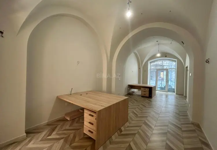 100 m² Obyekt / Ofis Kirayə (aylıq), Sahil qəs., Səbail, Bakı