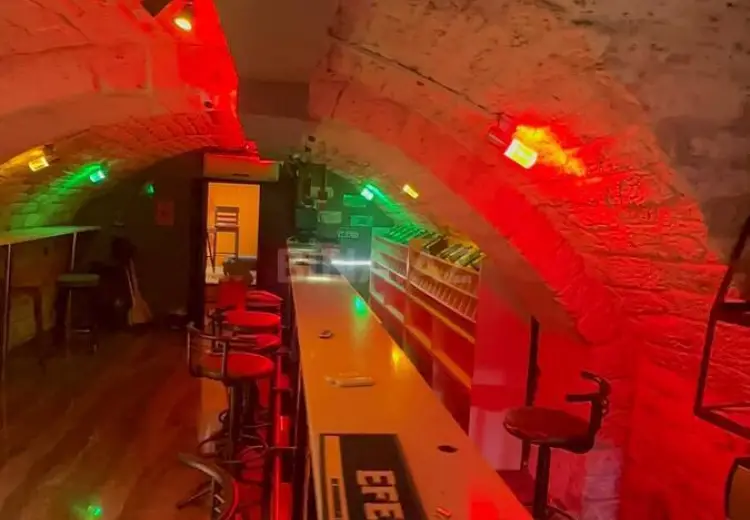 180 m² Obyekt / Ofis Kirayə (aylıq), Səbail, Bakı