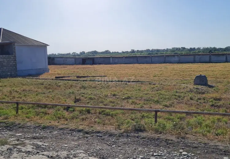 8 sot Torpaq Satılır, Xaçmaz