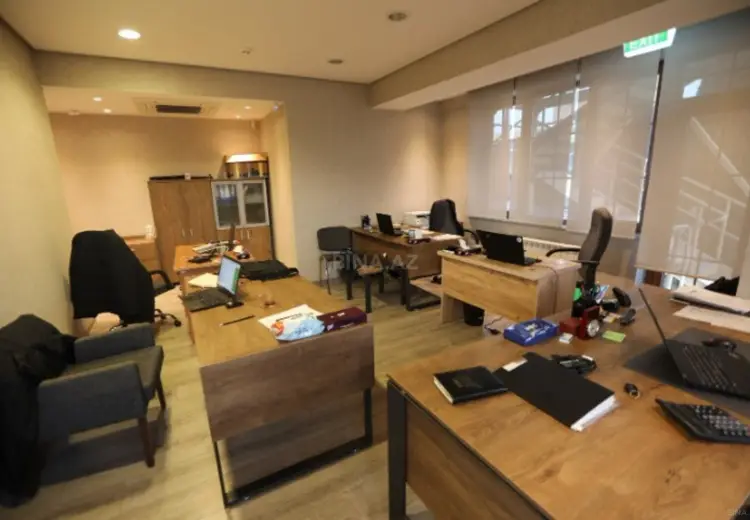 490 m² Obyekt / Ofis Kirayə (aylıq), Nizami, Bakı