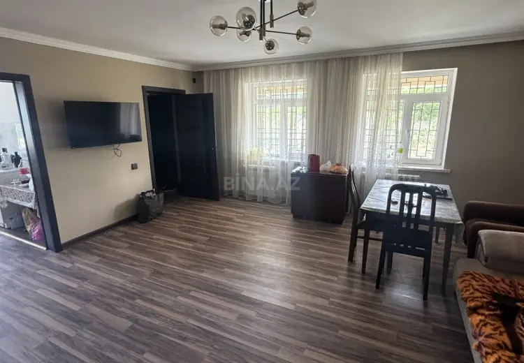 3 otaqlı mənzil Satılır, Quba