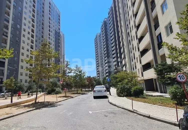 4 otaqlı mənzil , Bakı