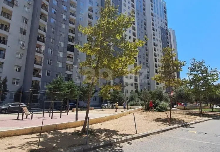 4 otaqlı mənzil , Bakı