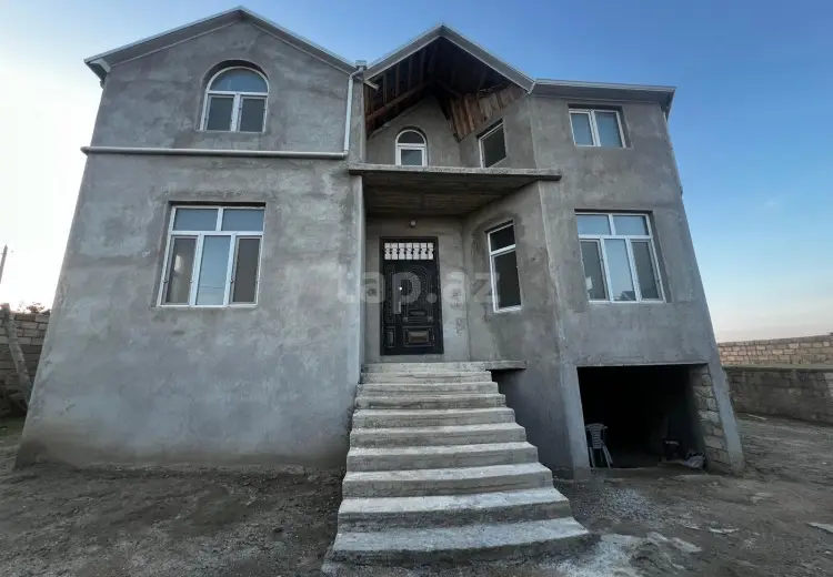 5 otaqlı mənzil , Bakı
