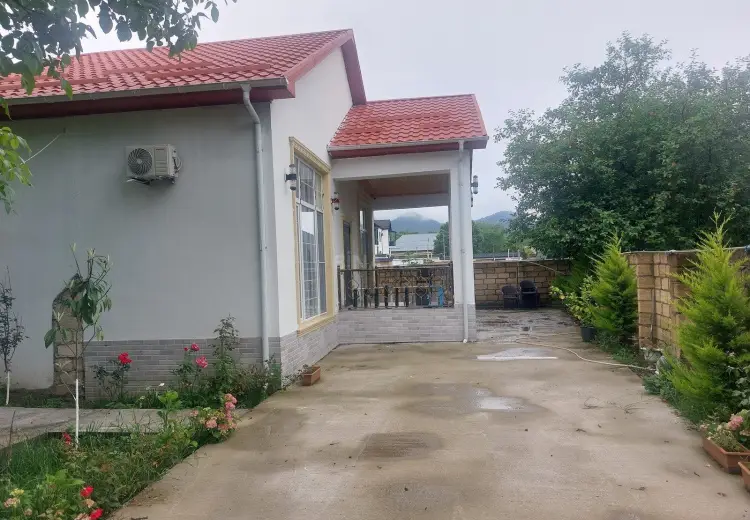 3 otaqlı mənzil Satılır, Qəbələ