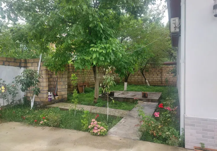 3 otaqlı mənzil Satılır, Qəbələ