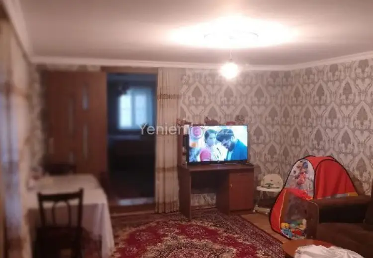 5 otaqlı mənzil Satılır, Gəncə