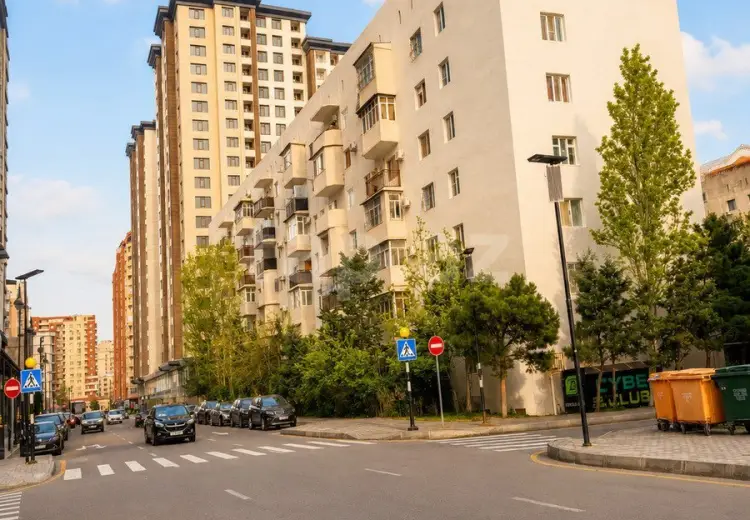 3 otaqlı mənzil , Bakı