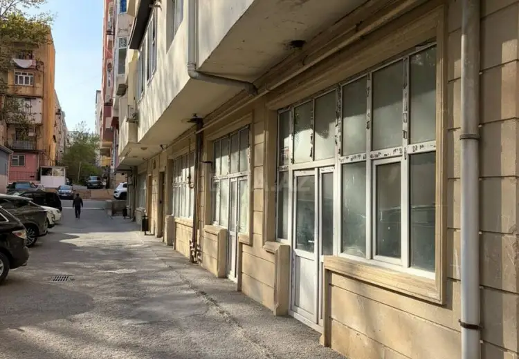 600 m² Obyekt / Ofis Satılır, 6-cı mikrorayon, Binəqədi, Bakı
