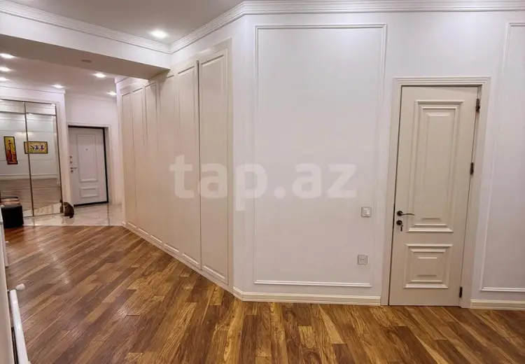 4 otaqlı mənzil , Bakı