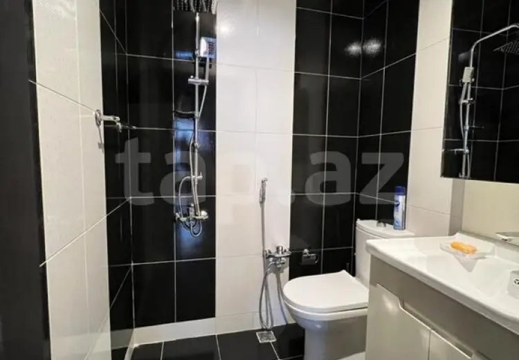 4 otaqlı mənzil , Bakı