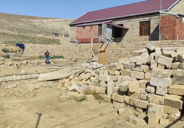 2 sot Torpaq Satılır, Qobu, Abşeron