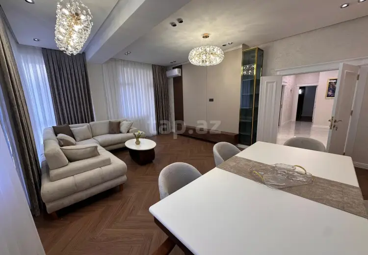 3 otaqlı mənzil , Bakı