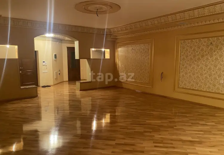 4 otaqlı mənzil , Bakı