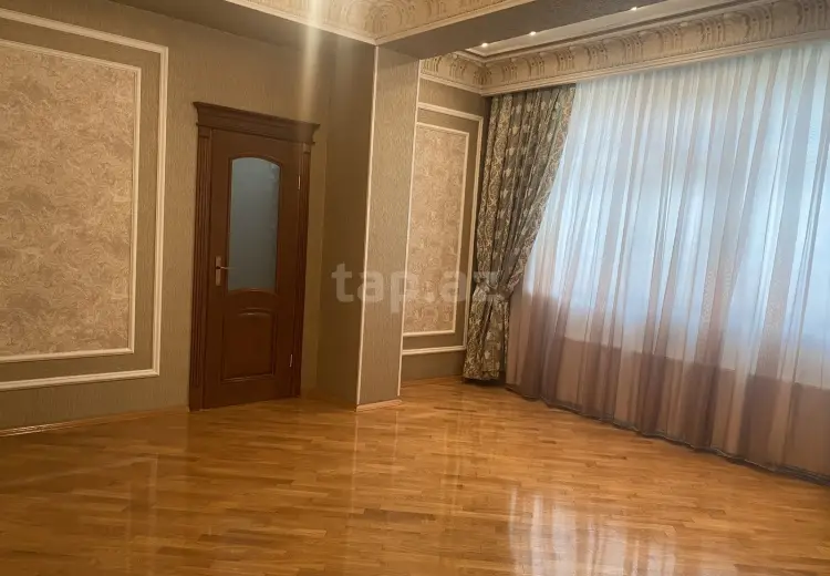 4 otaqlı mənzil , Bakı