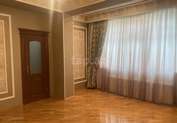 4 otaqlı mənzil , Bakı