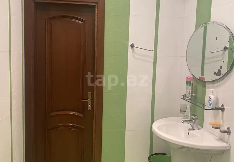 4 otaqlı mənzil , Bakı