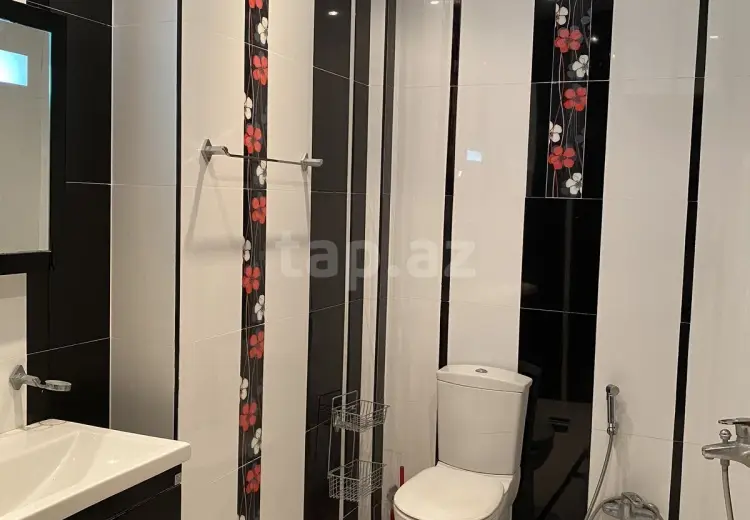 4 otaqlı mənzil , Bakı