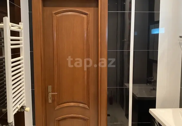 4 otaqlı mənzil , Bakı