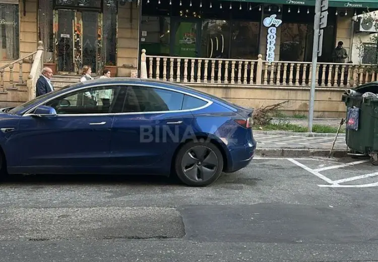 107 m² Obyekt / Ofis Satılır, Binəqədi, Bakı