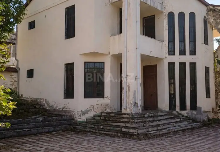 7 otaqlı mənzil Satılır, Şamaxı
