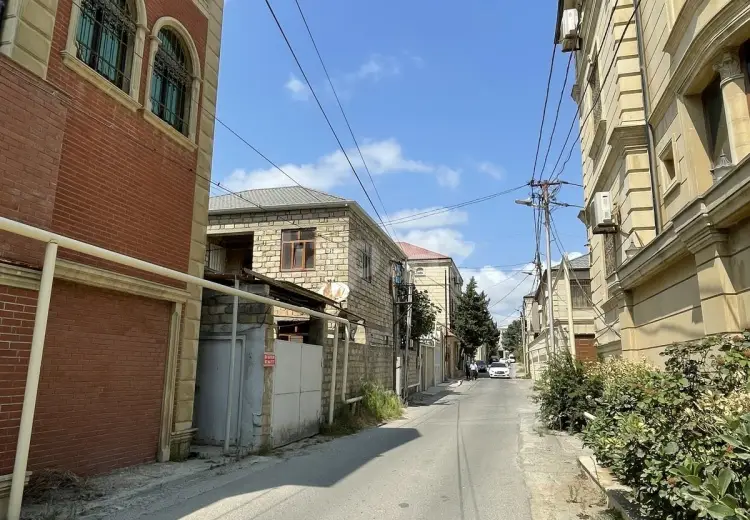 5 otaqlı mənzil , Bakı