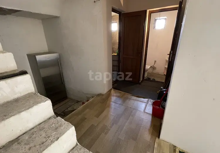 5 otaqlı mənzil , Bakı