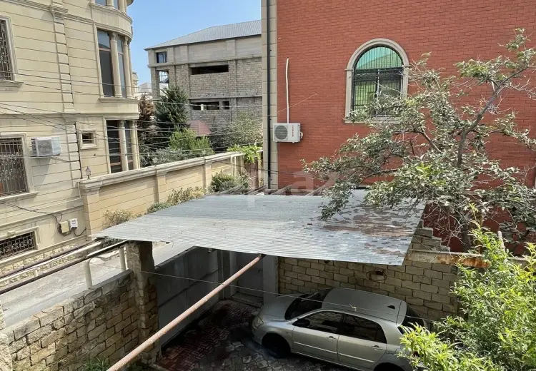 5 otaqlı mənzil , Bakı