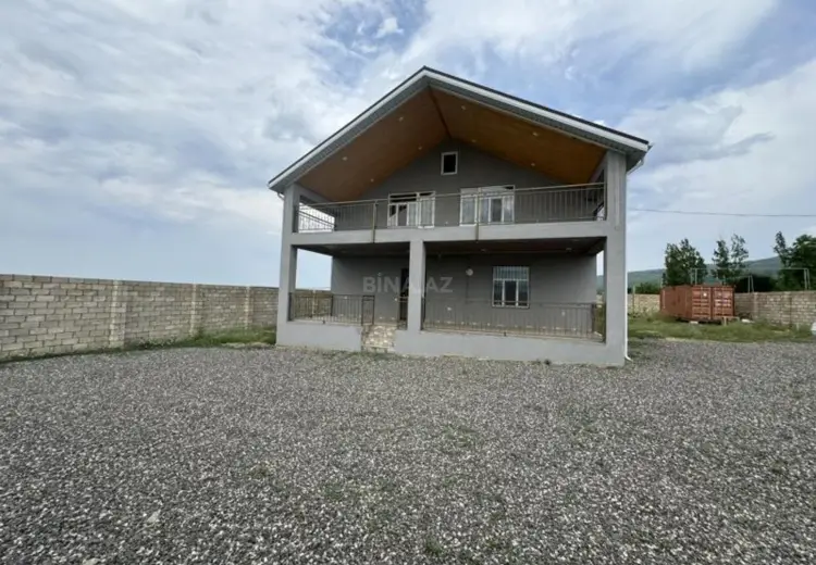 7 otaqlı mənzil Satılır, Qusar