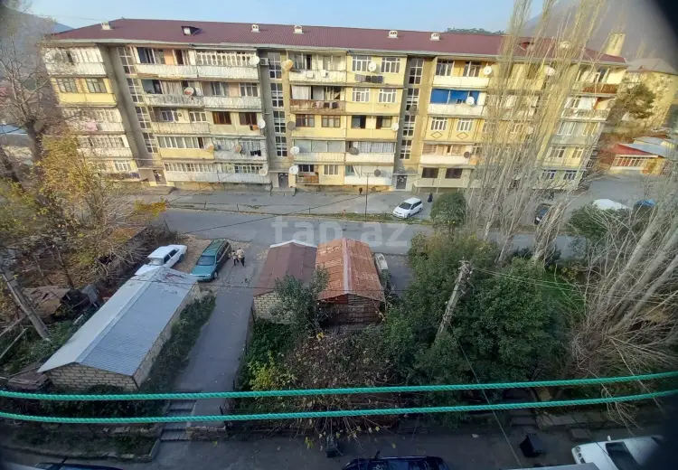 4 otaqlı mənzil , Şəki
