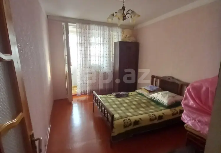 4 otaqlı mənzil , Şəki
