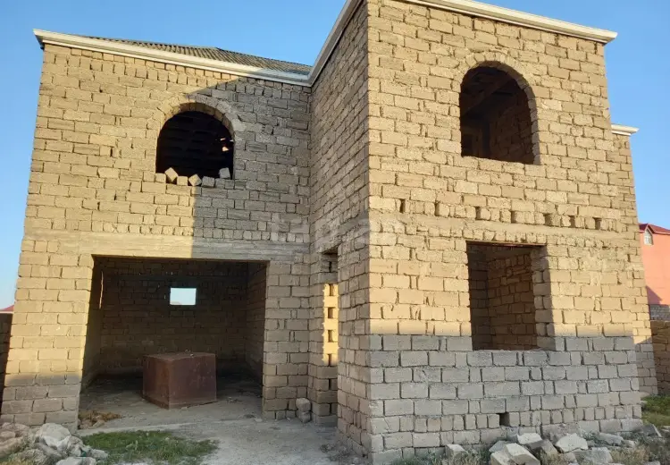 8 otaqlı mənzil , Bakı