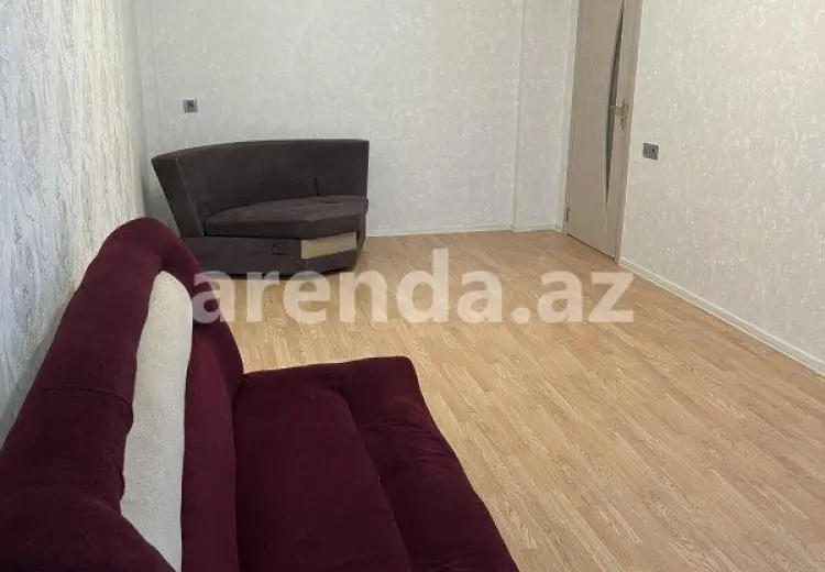 3 otaqlı mənzil Satılır,