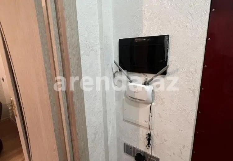 3 otaqlı mənzil Satılır,