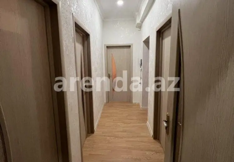 3 otaqlı mənzil Satılır,