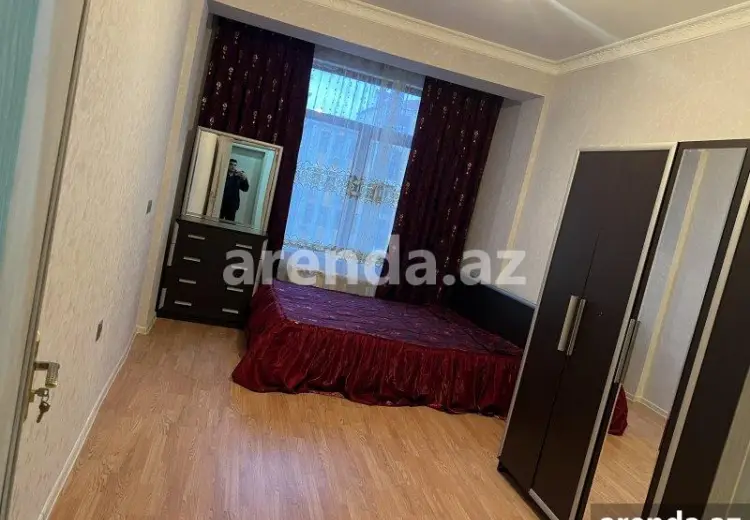 3 otaqlı mənzil Satılır,